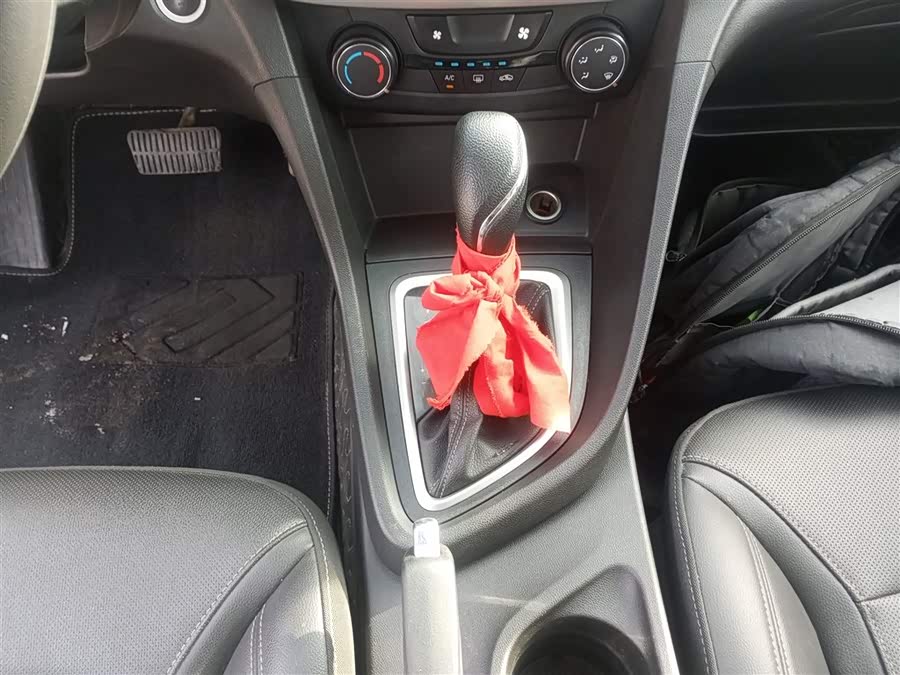 Buick Excelle 2021 — фото 10