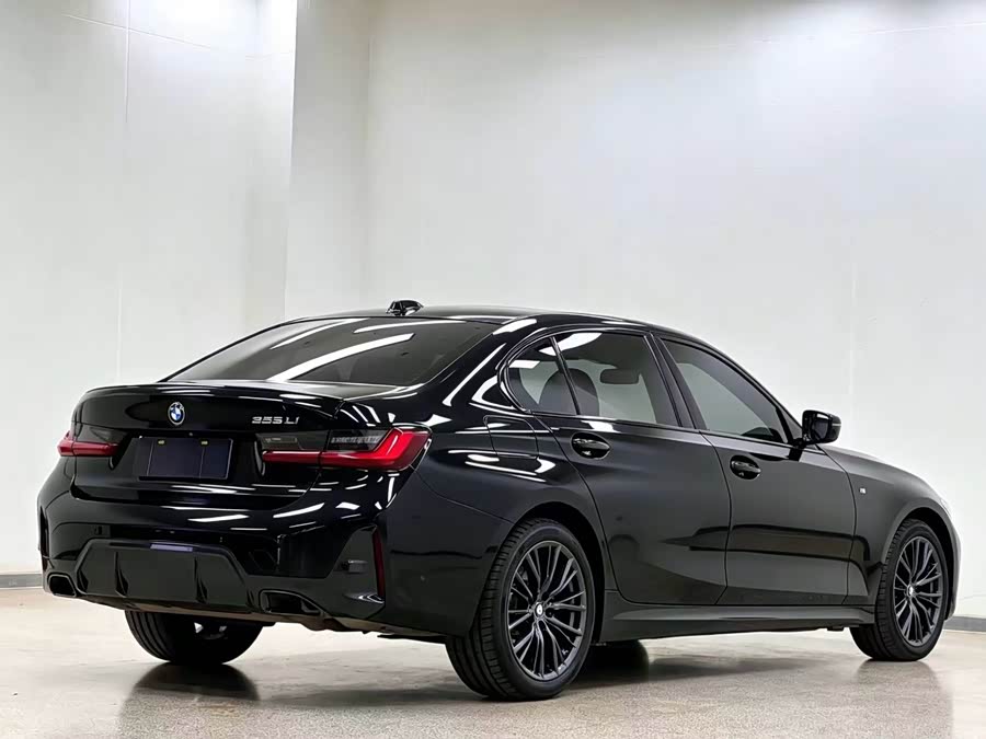 BMW 3 Series 2023