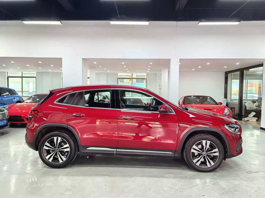 Mercedes-Benz GLA 2020