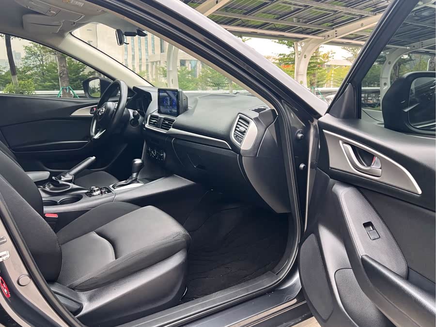 Mazda 3 Angkesela 2017 — фото 10