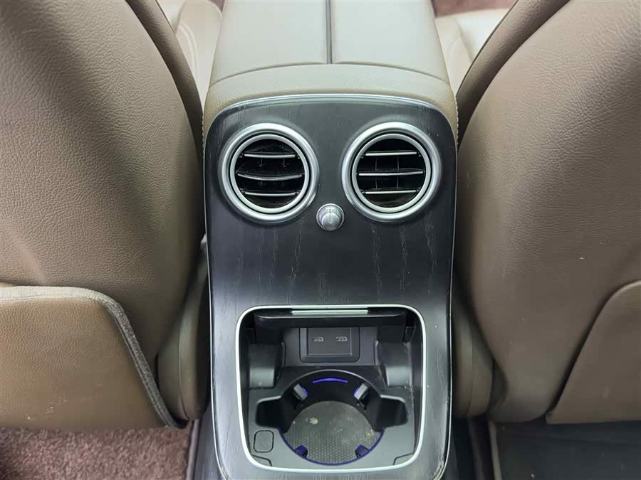 Mercedes-Benz E-Class 2022 — фото 11