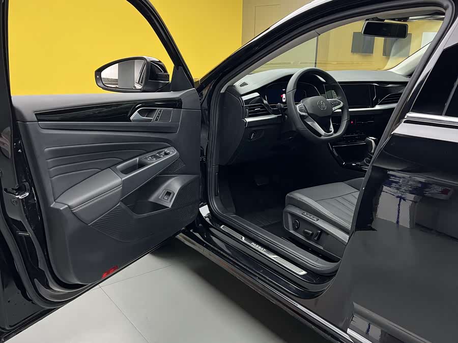 Volkswagen Passat 2025