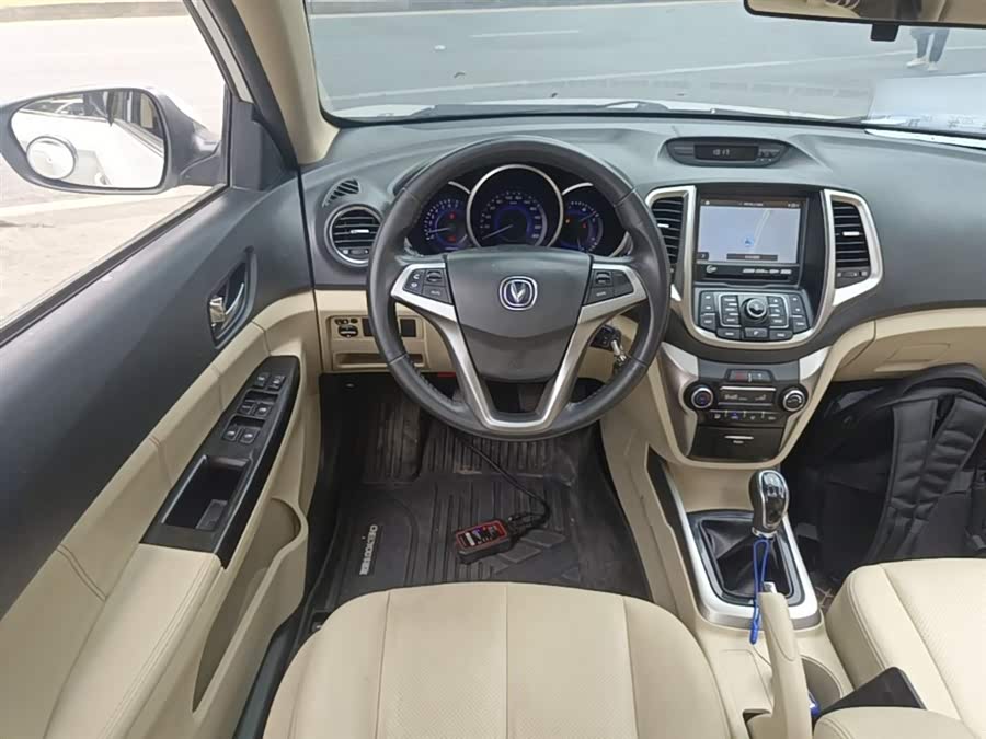 Changan Escape 2015 — фото 11