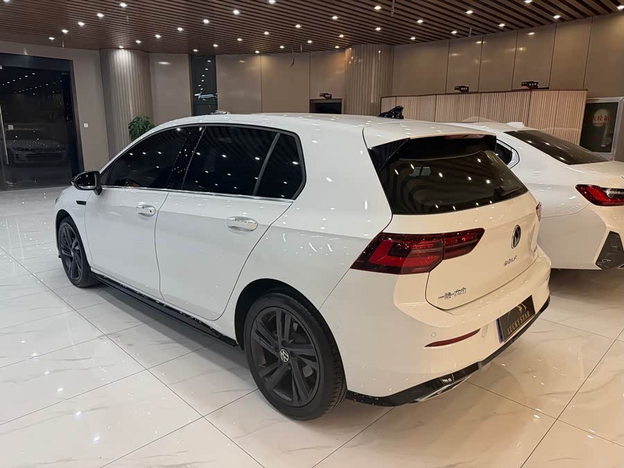 Volkswagen Golf 2023