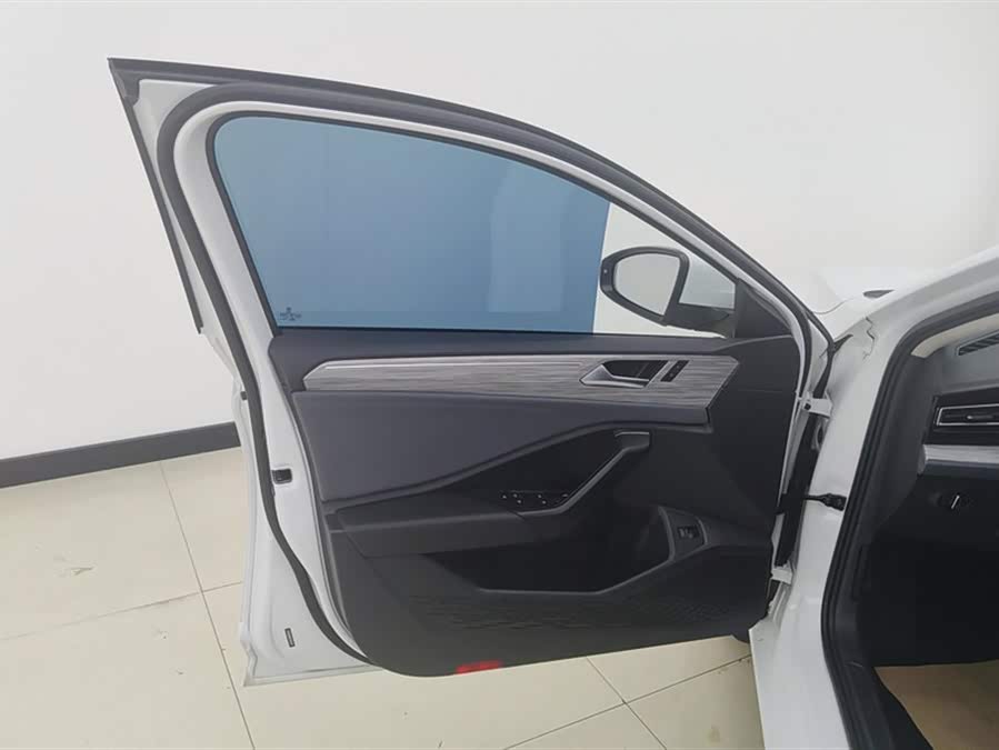 Volkswagen Sagitar 2023