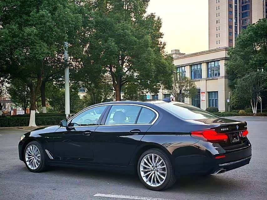 BMW 5 Series 2021