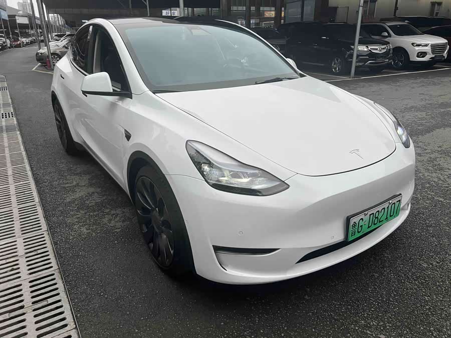 Tesla Model Y 2021