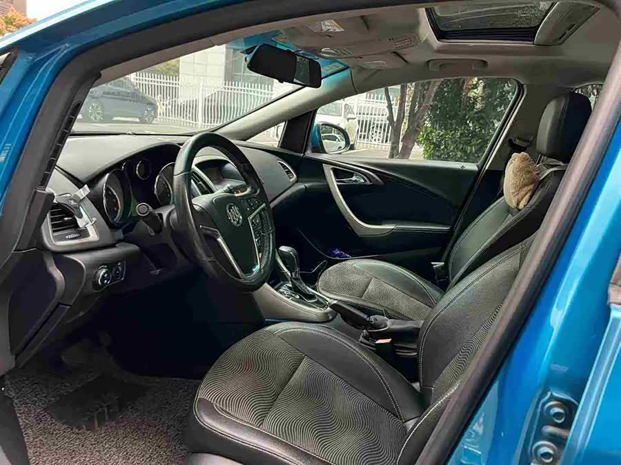 Buick Excelle 2010