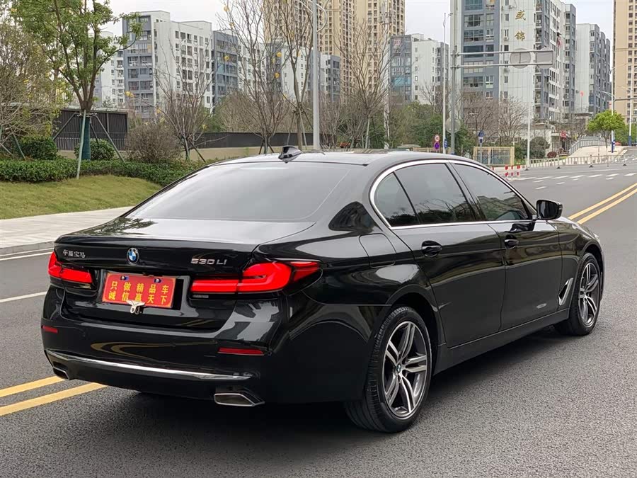 BMW 5 Series 2022