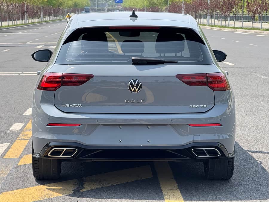 Volkswagen Golf 2023