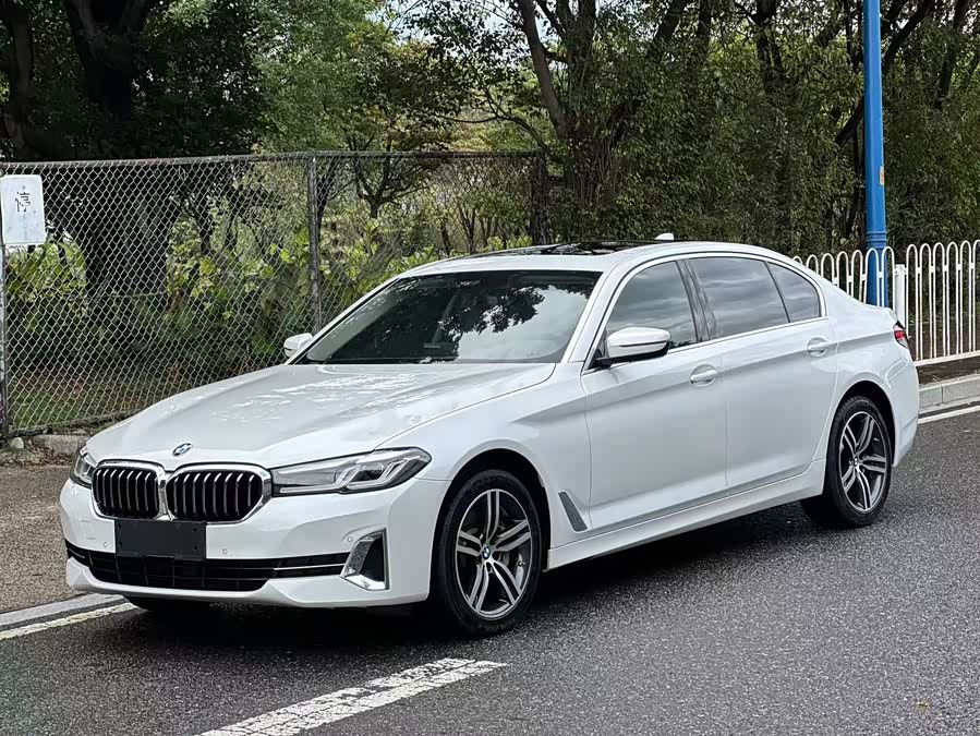 BMW 5 Series 2023