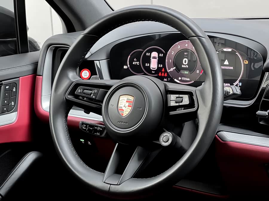 Porsche Cayenne New Energy 2024 — фото 14
