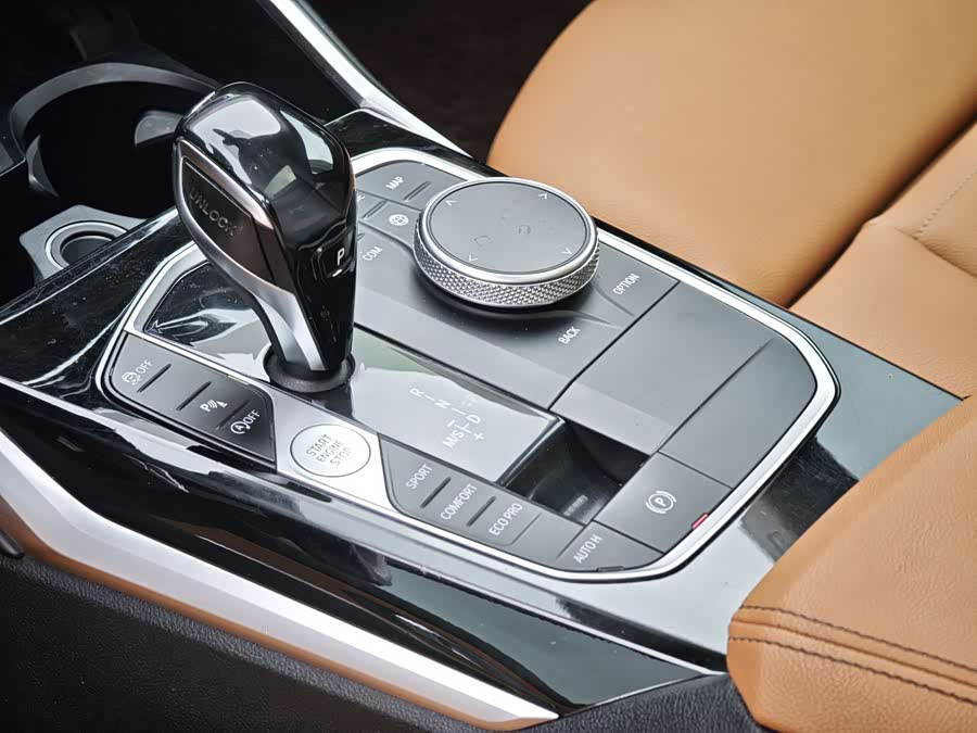 BMW 3 Series 2020 — фото 16