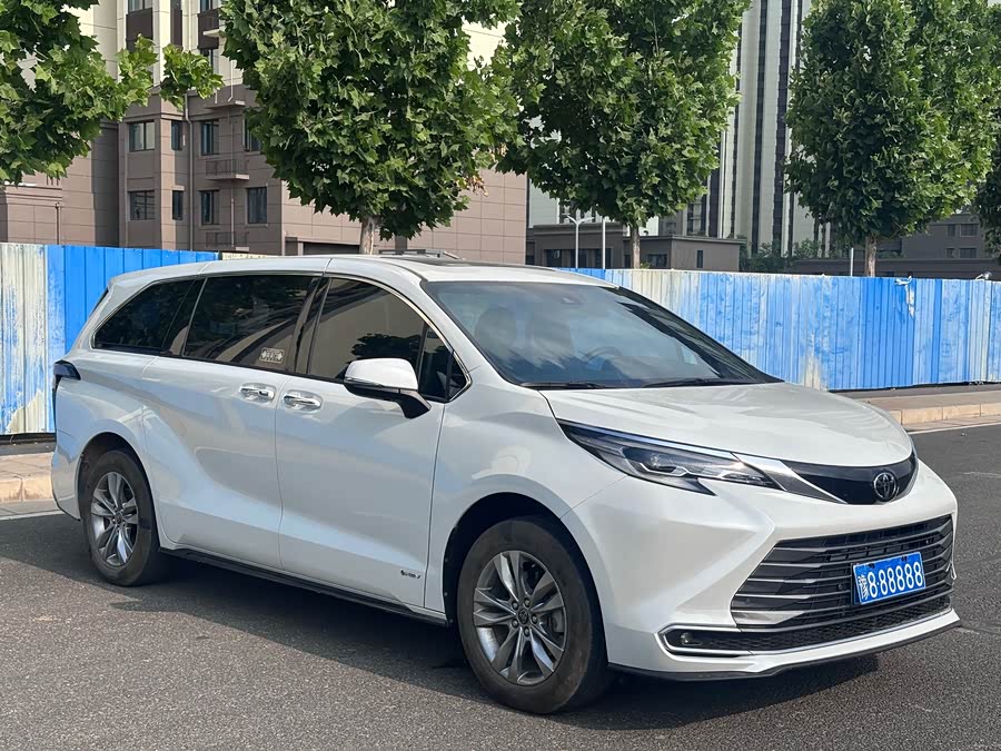 Toyota Sienna 2024