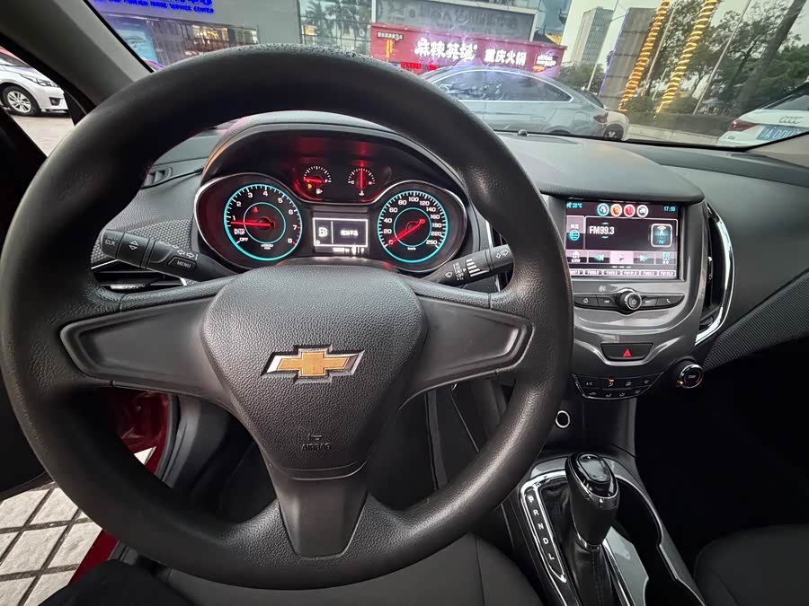 Chevrolet Cruze 2017 — фото 15