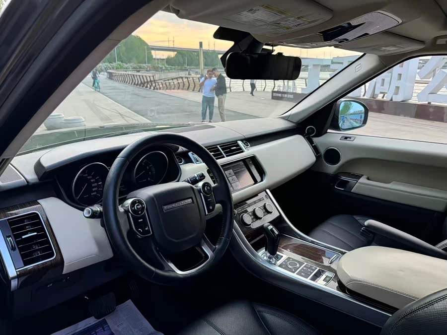 Land Rover Range Rover Sport 2014