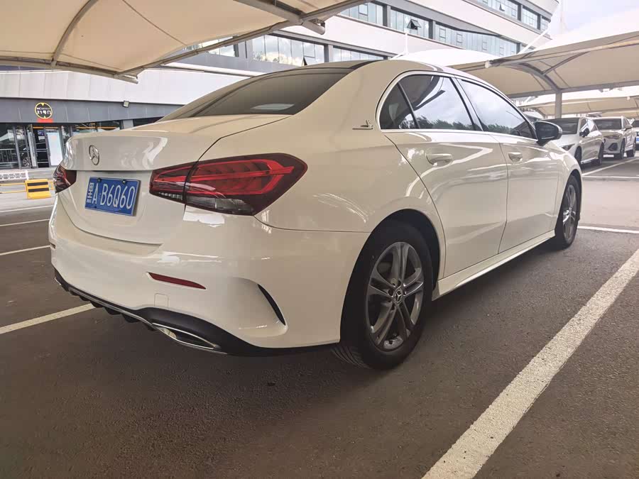 Mercedes-Benz A-Class 2022 — фото 17