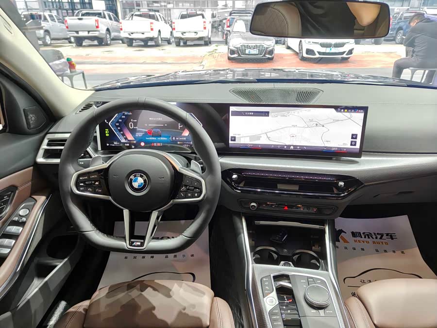BMW 3 Series 2025 — фото 10