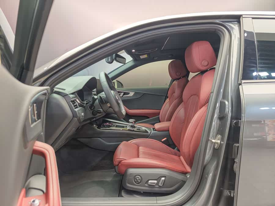 Audi A4L 2024