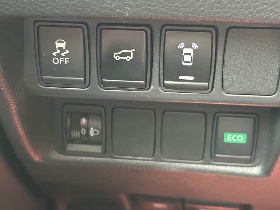 Nissan X-Trail 2017 — фото 12