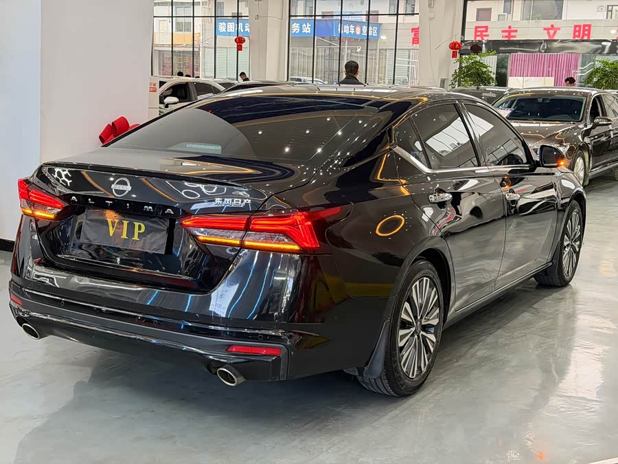 Nissan Teana 2022