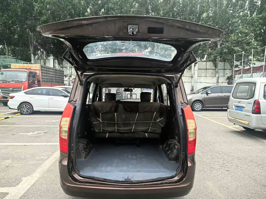 Wuling Hongguang 2016