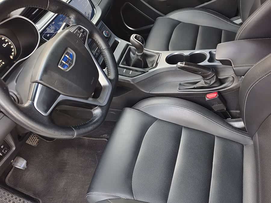 Geely Emgrand 2018
