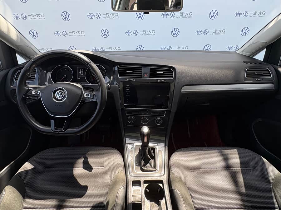 Volkswagen Golf 2020