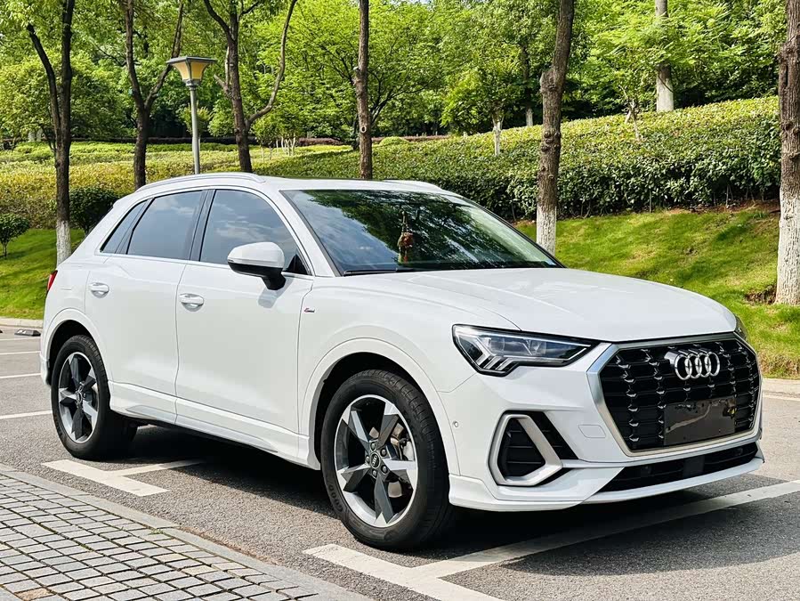 Audi Q3 2022