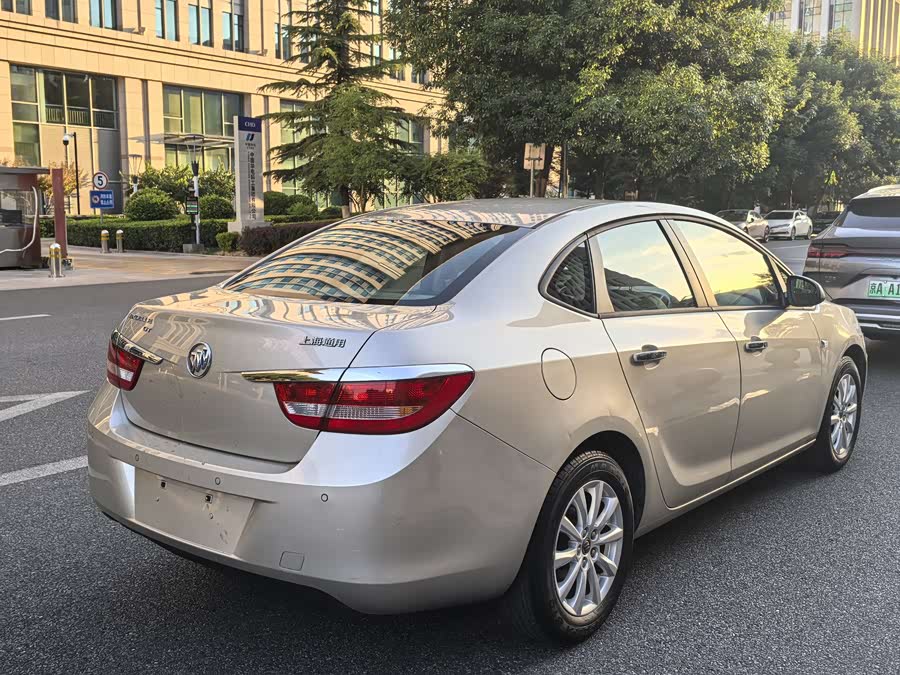 Buick Excelle 2013