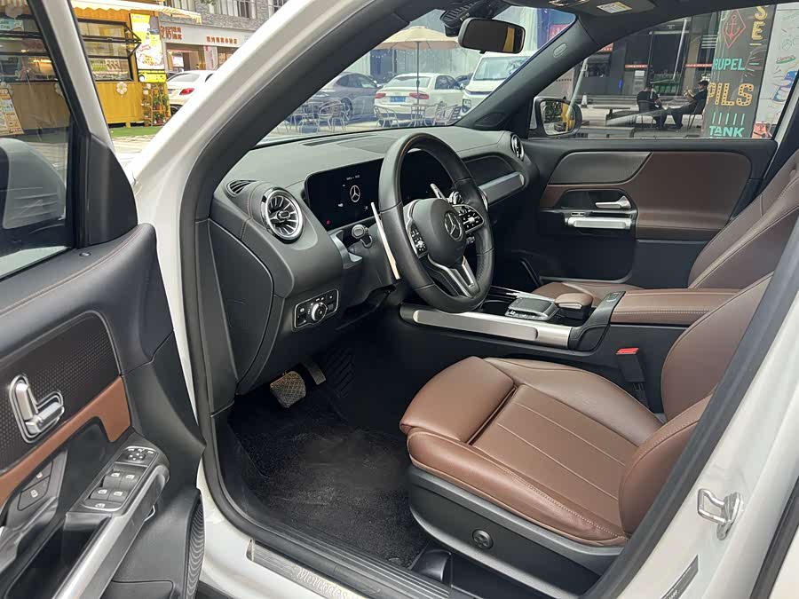 Mercedes-Benz GLB 2021