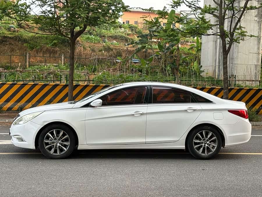 Hyundai Sonata 2013