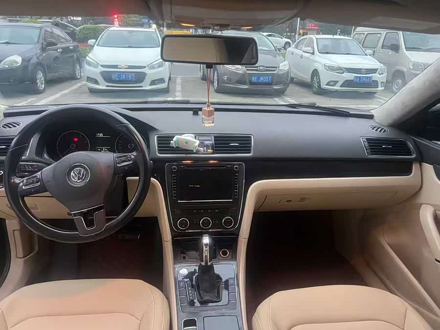 Volkswagen Passat 2014