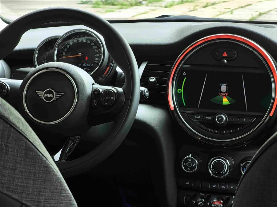 MINI MINI 2020