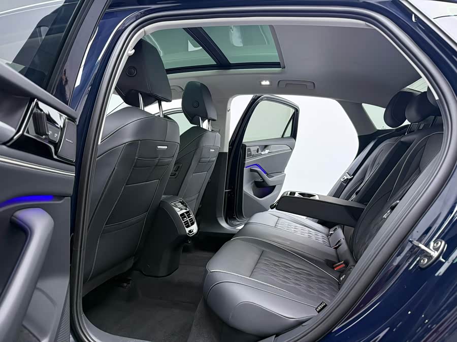 Volkswagen Magotan 2024