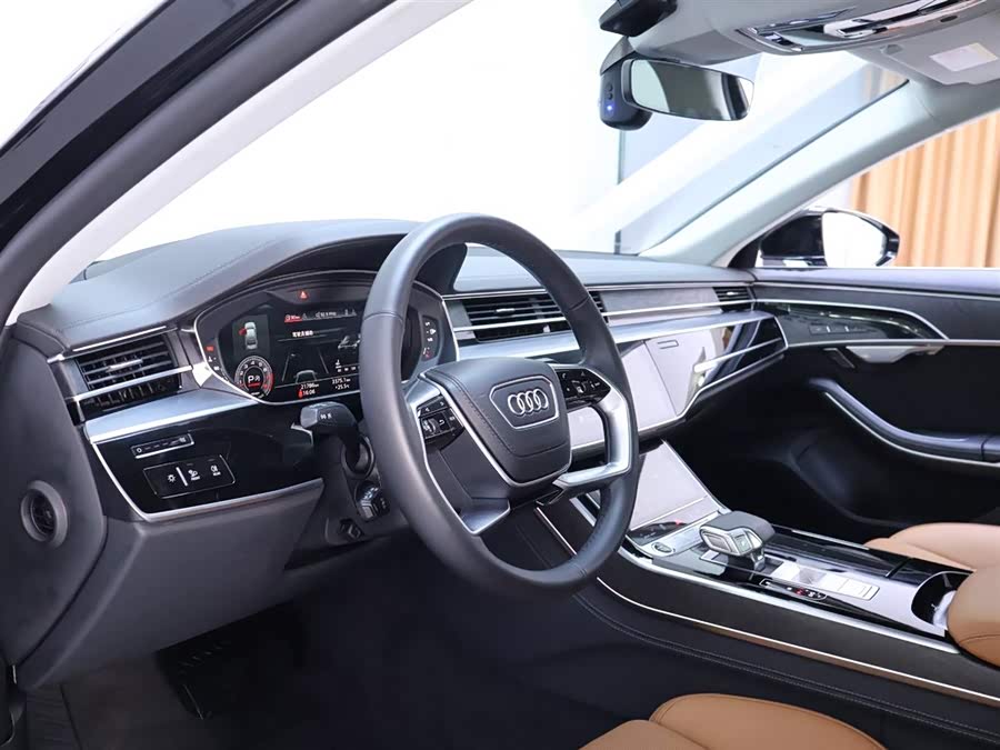 Audi A8 2023 — фото 11