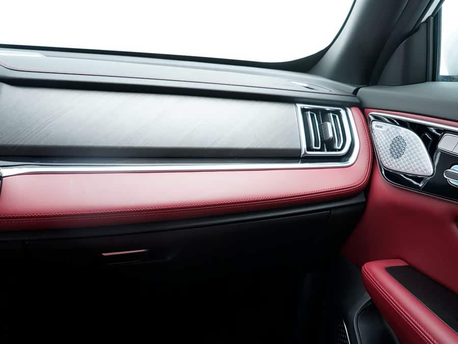 Jetour Jietu X70 PLUS 2025