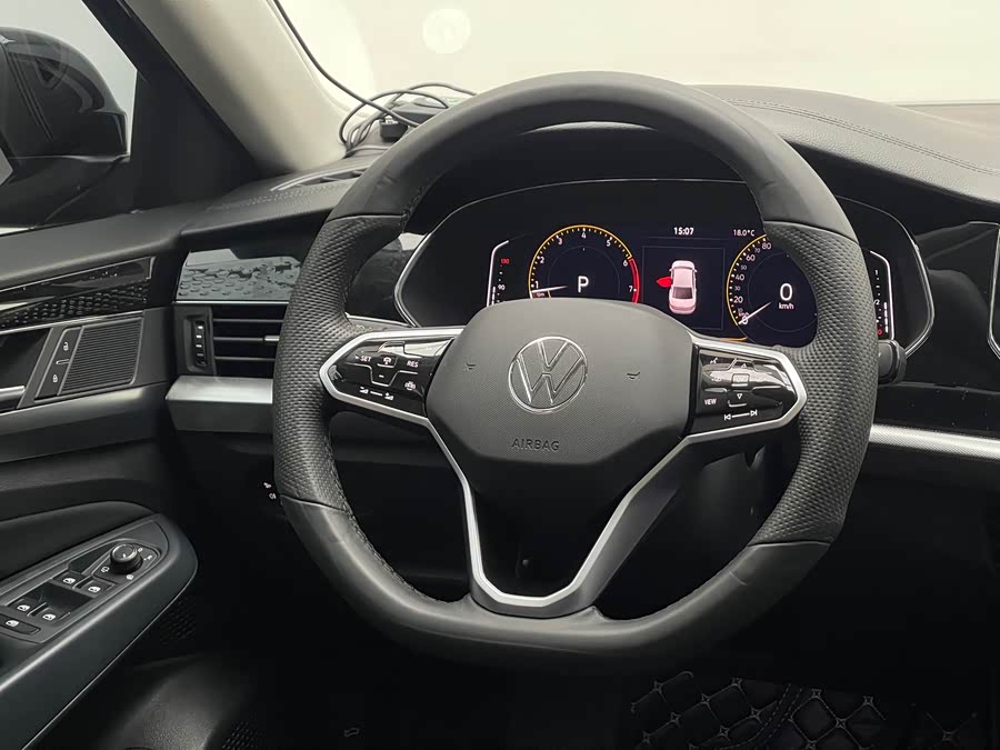 Volkswagen Passat 2023