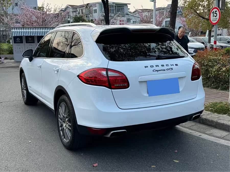 Porsche Cayenne 2014