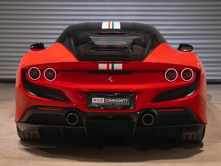 Ferrari F8 2019