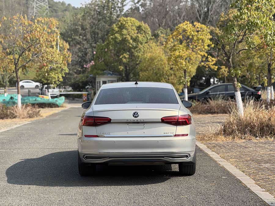 Volkswagen Passat 2019 — фото 14
