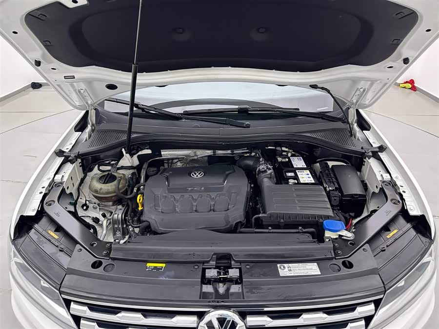 Volkswagen Tiguan L 2019 — фото 25