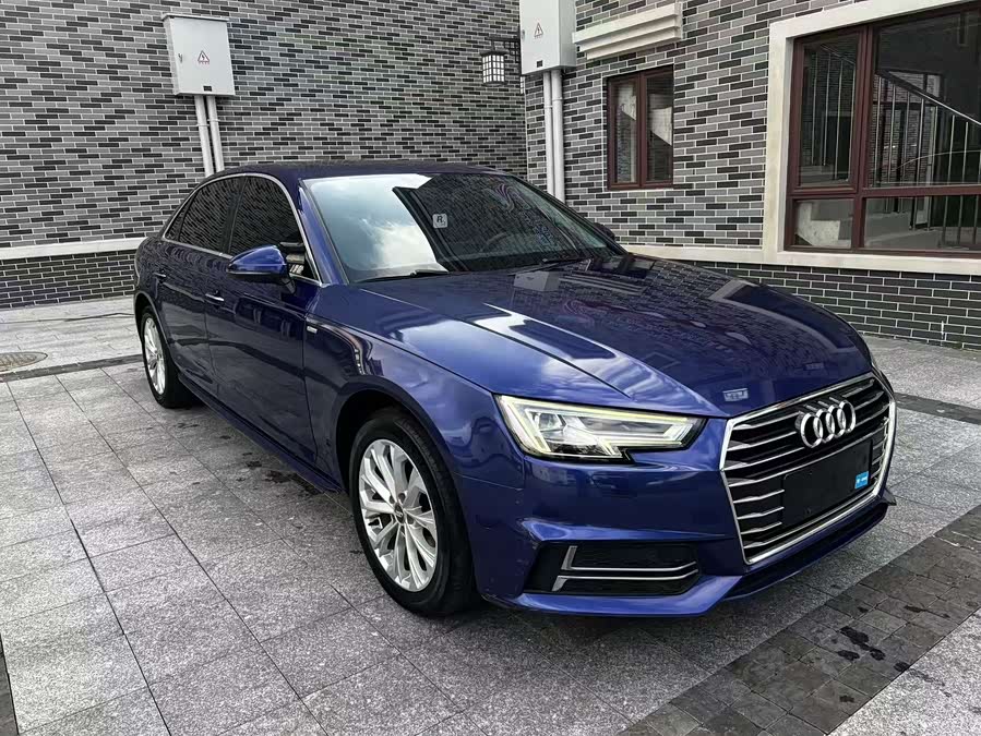 Audi A4L 2019