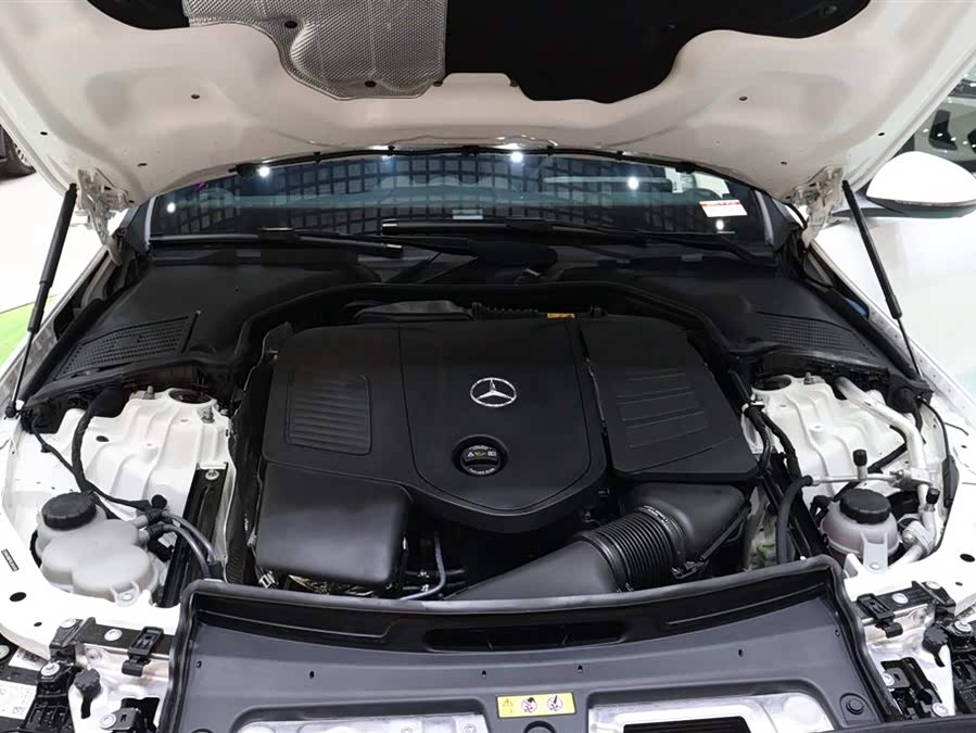 Mercedes-Benz C-Class 2024 — фото 25