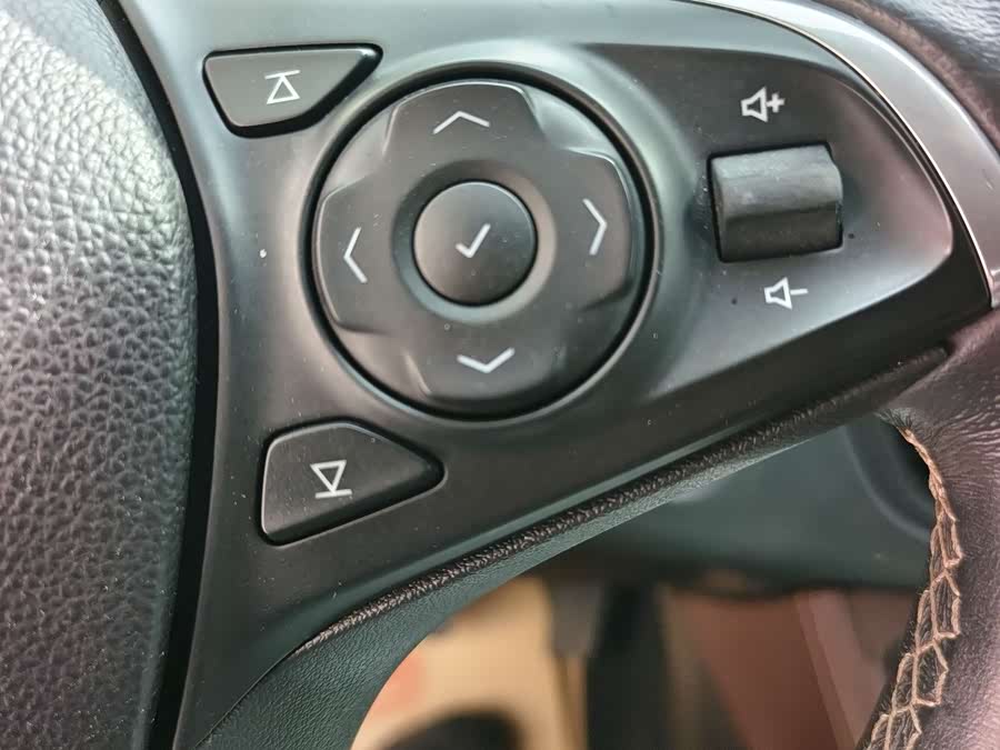Buick Envision Plus 2016 — фото 14