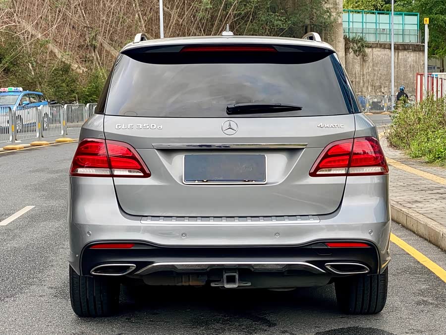 Mercedes-Benz GLE 2016