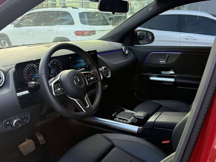 Mercedes-Benz GLA 2023