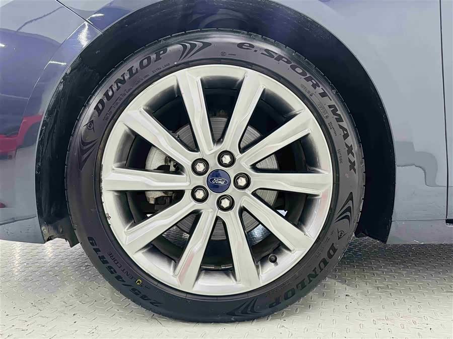 Ford Taurus 2019 — фото 10