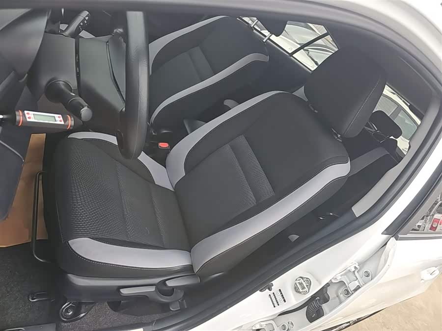 Toyota Yaris L 2021 — фото 15