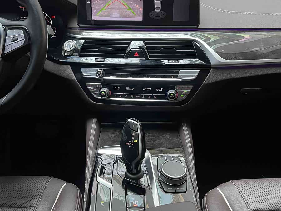 BMW 5 Series 2022 — фото 14